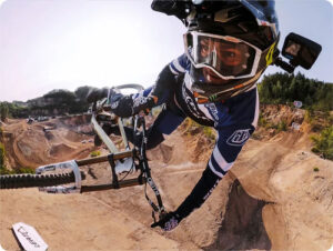 GoPro-Helmet-Front-+-Side-Mount-Features